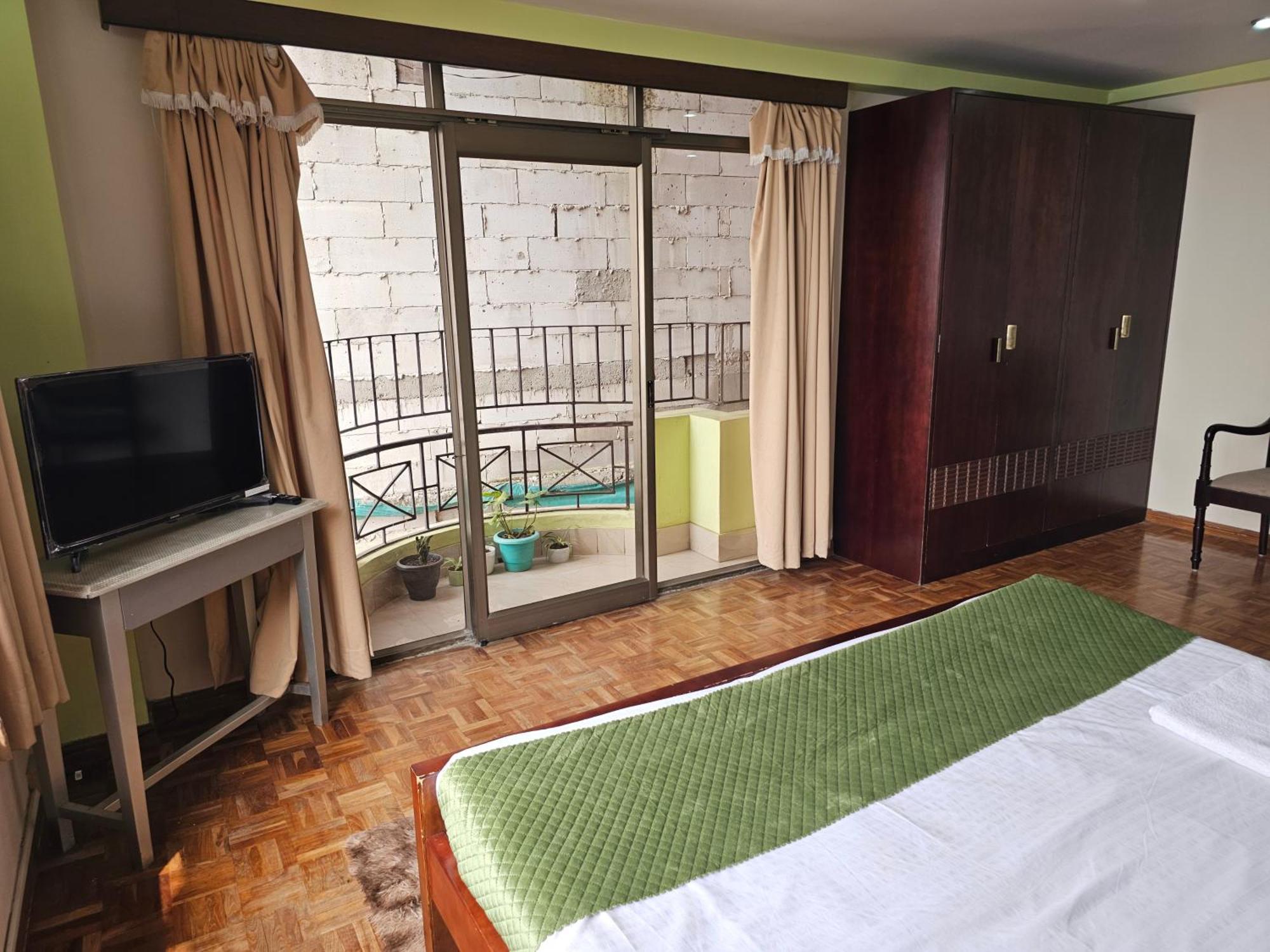 Royal Vista - Guest house *