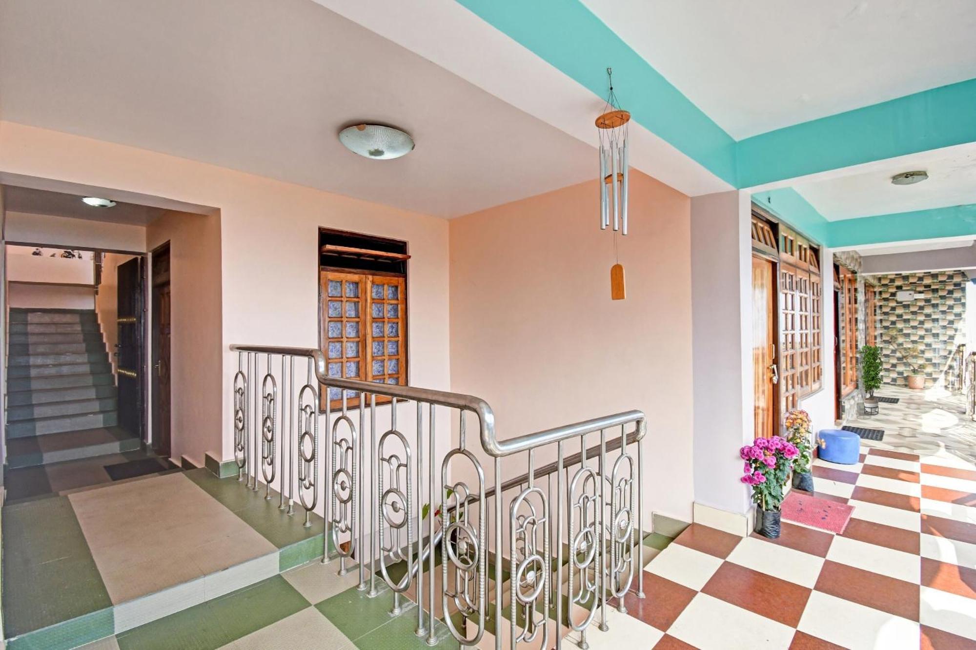 O Mahakal Hotel 3*