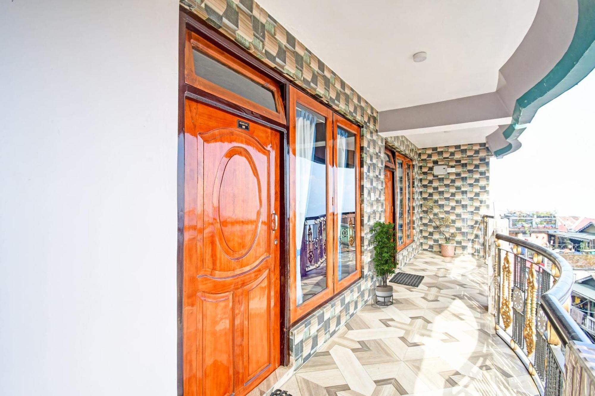 O Mahakal Hotel