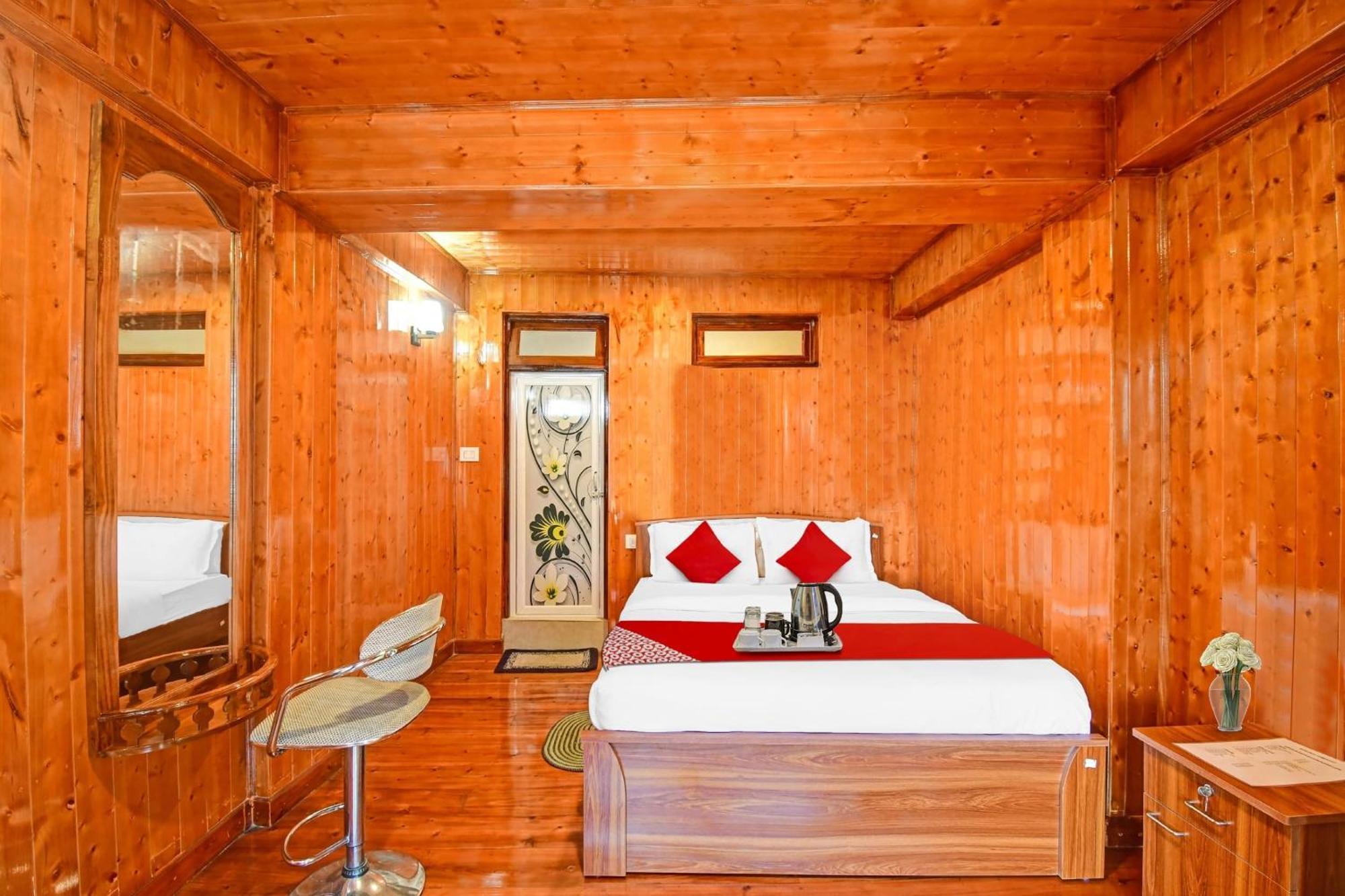 O Mahakal Hotel