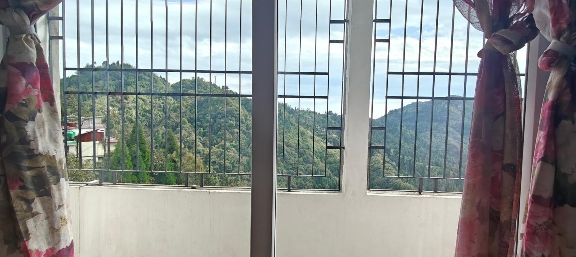 Homestay The Breeze *