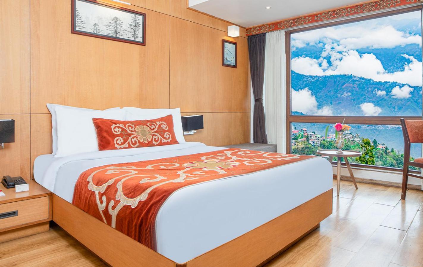 Resort Summit Swiss Heritage & Darjeeling (West Bengal)