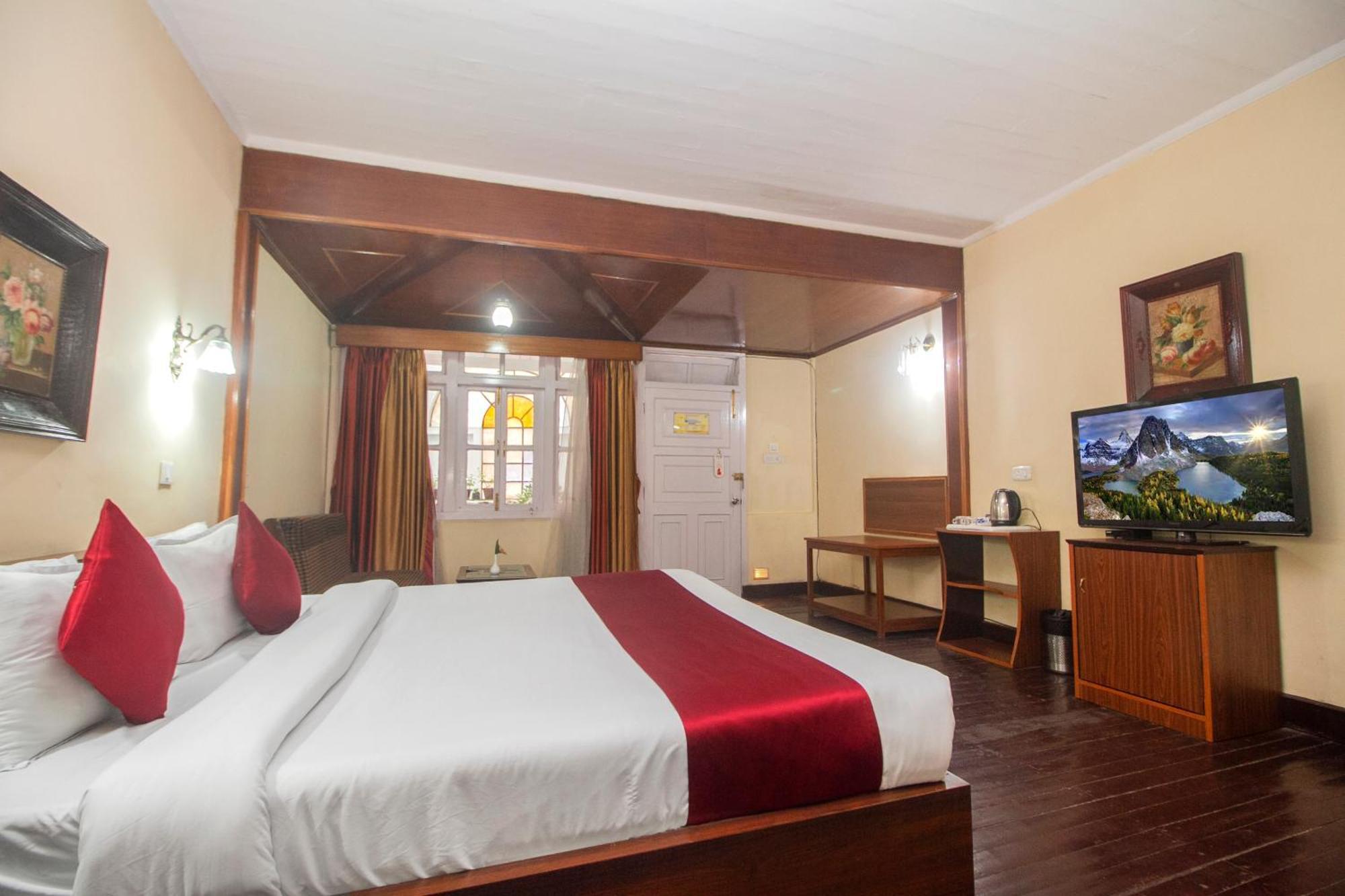 Resort Heritage & Formerly Fortune Itc Darjeeling (West Bengal)