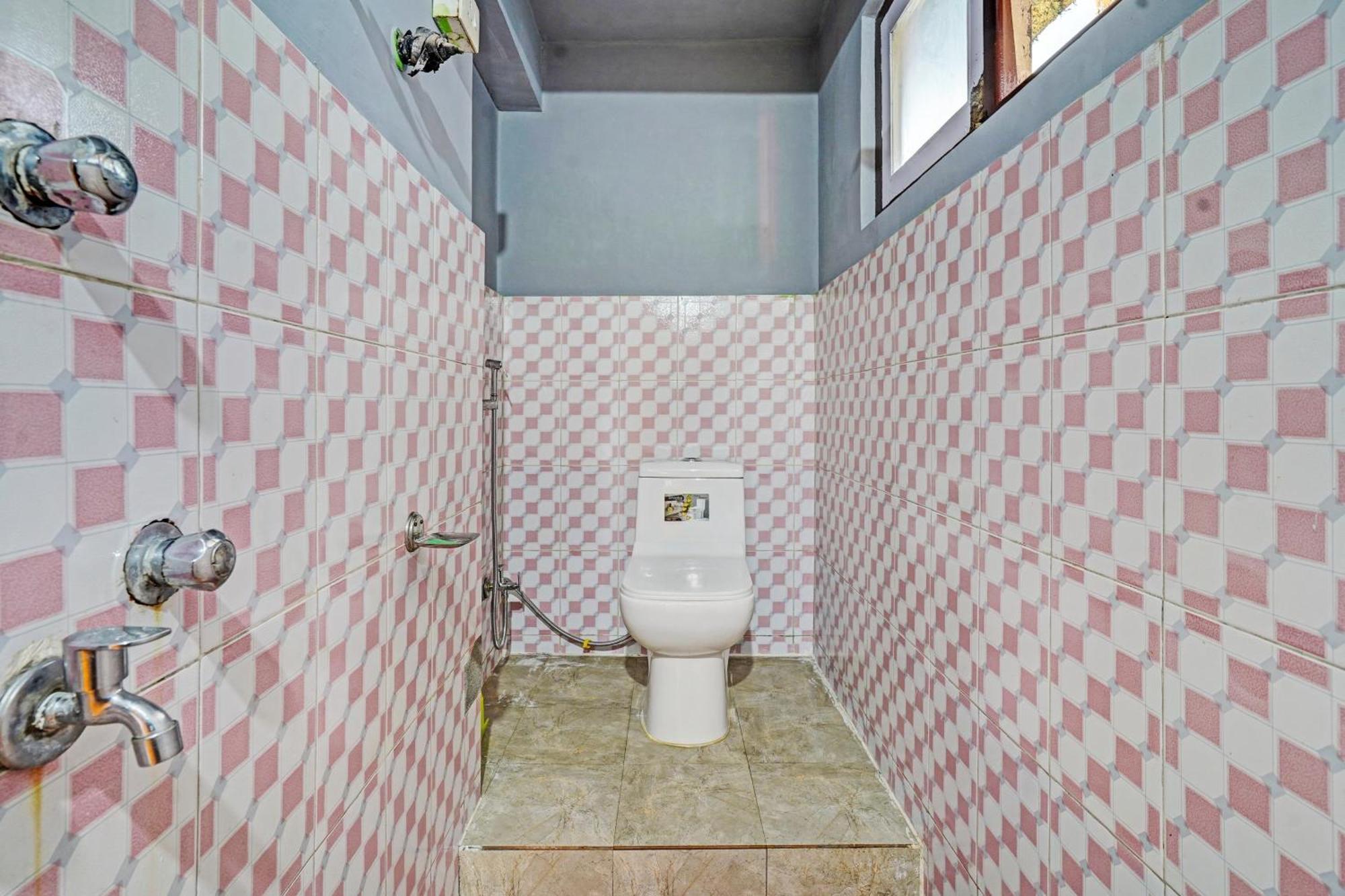 Hotel O Adarash