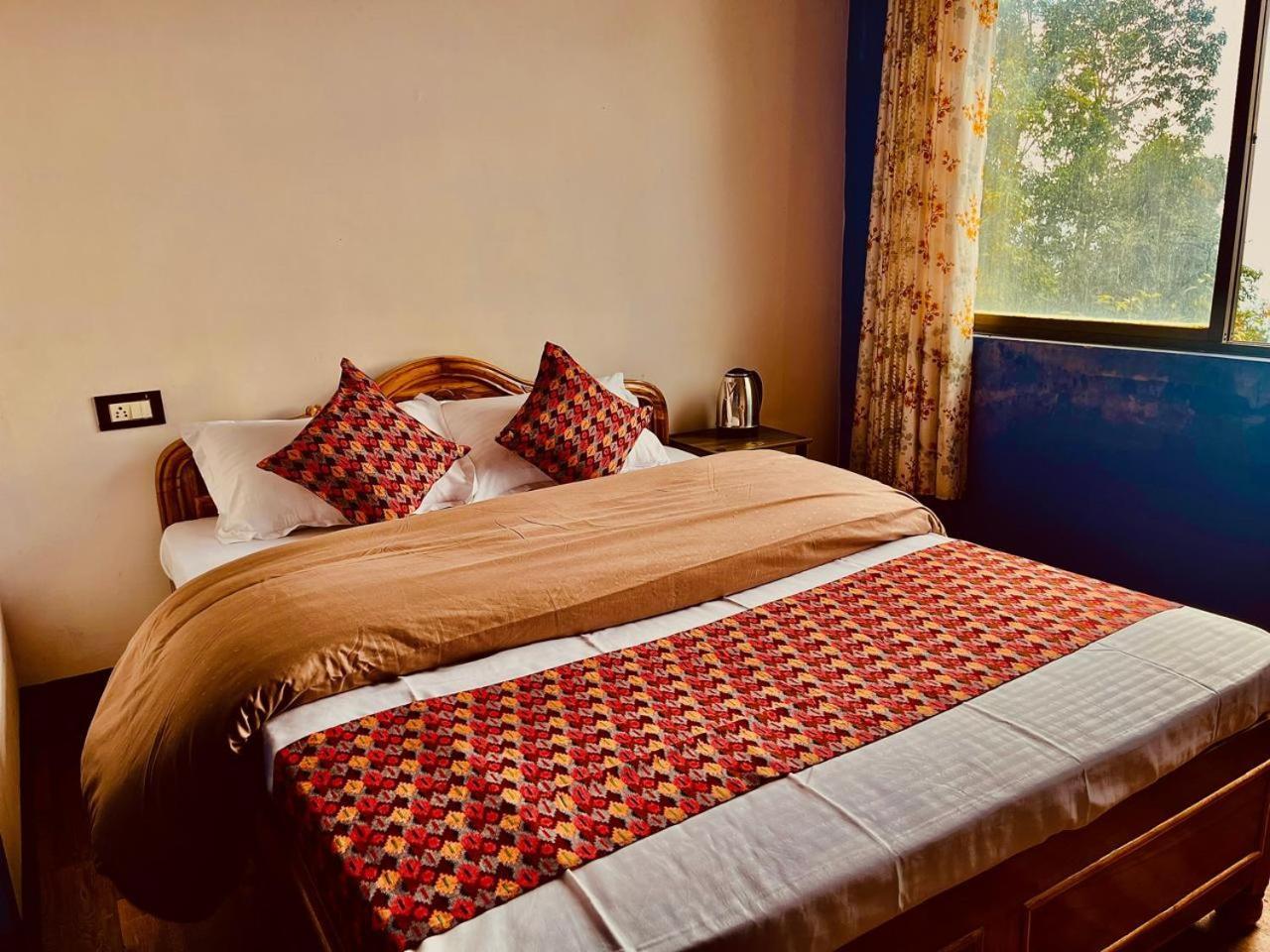 Forest - 80 Mts From Mall Road Homestay