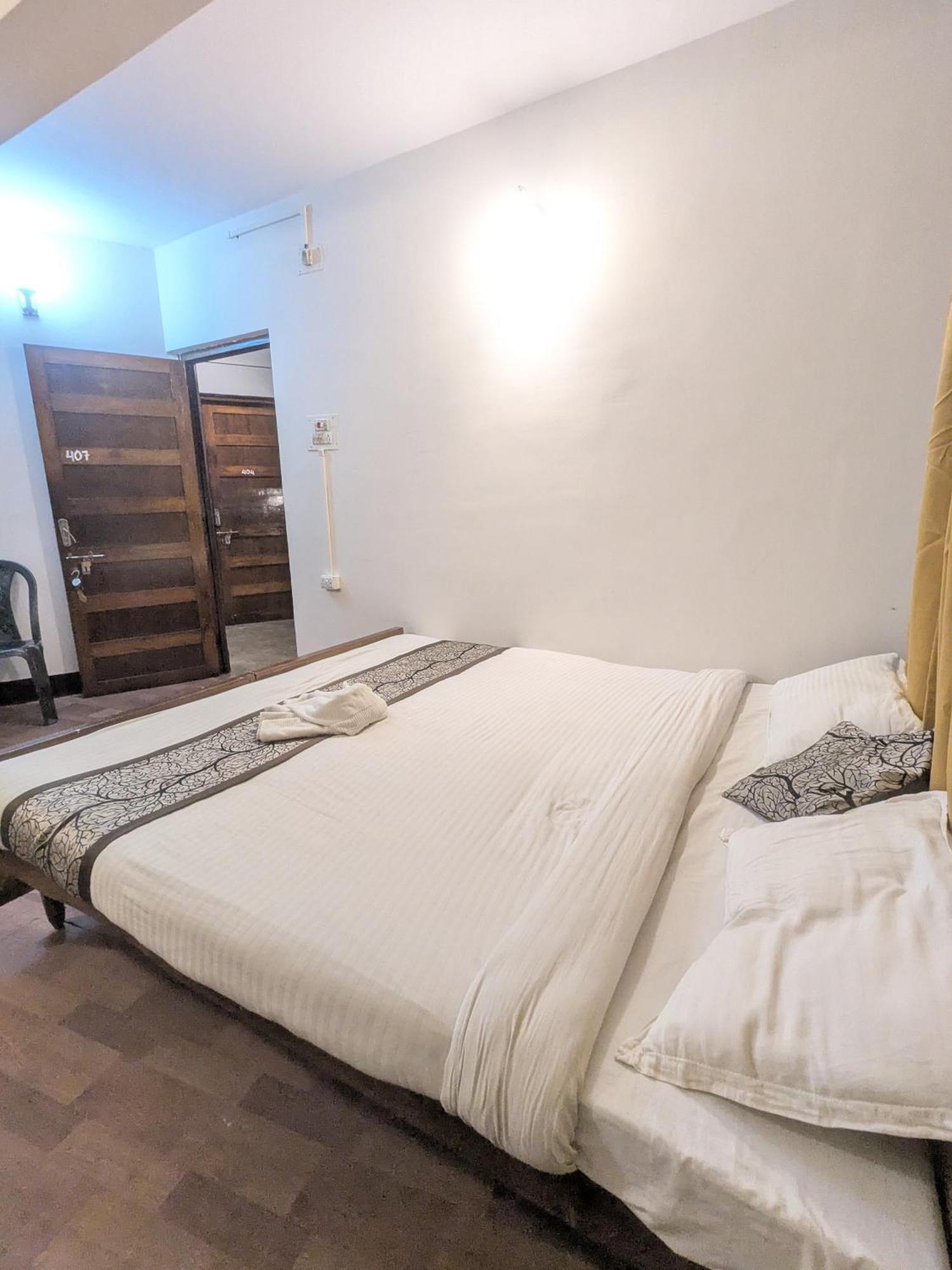 Hotel Sakura Mountain View 10 Mins From Mall Road Hotel Darjeeling (West Bengal)