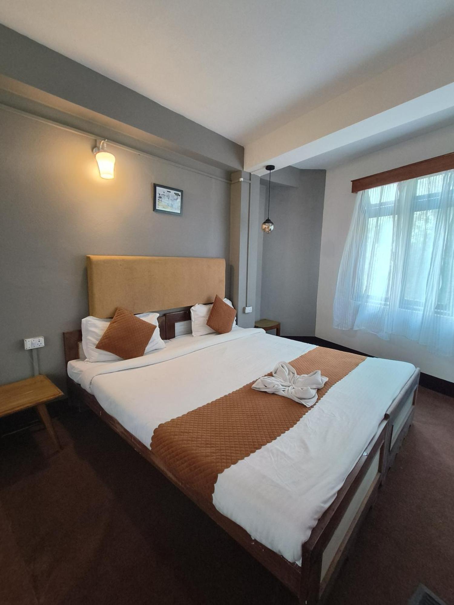 Hotel Sakura Mountain View 10 Mins From Mall Road * Darjeeling (West Bengal)