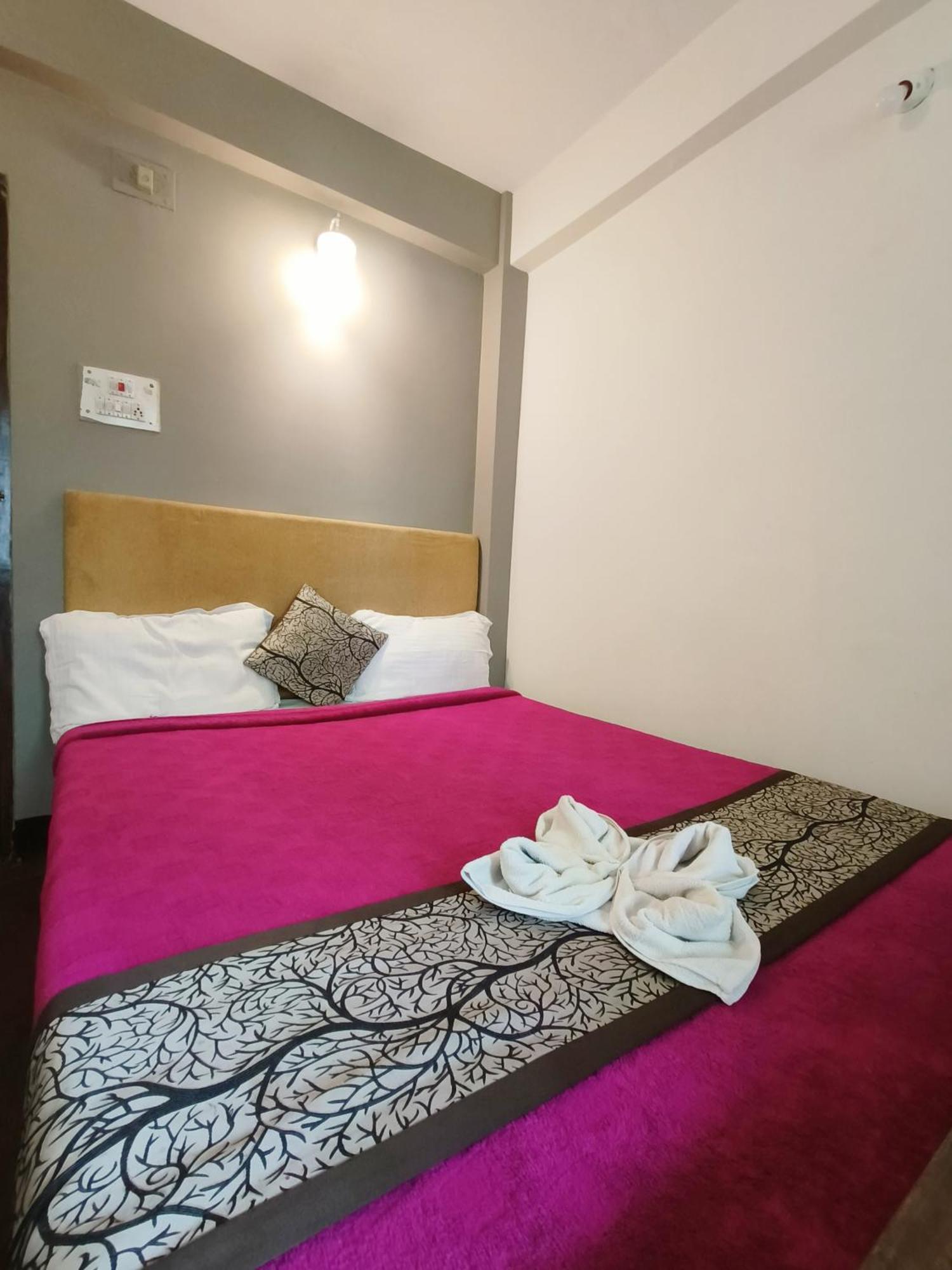 Hotel Hotel Sakura Mountain View 10 Mins From Mall Road *