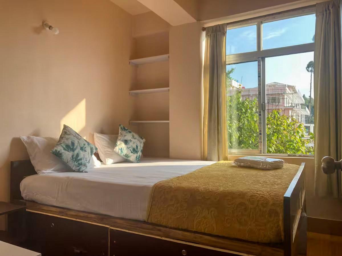 Primrose Apartment