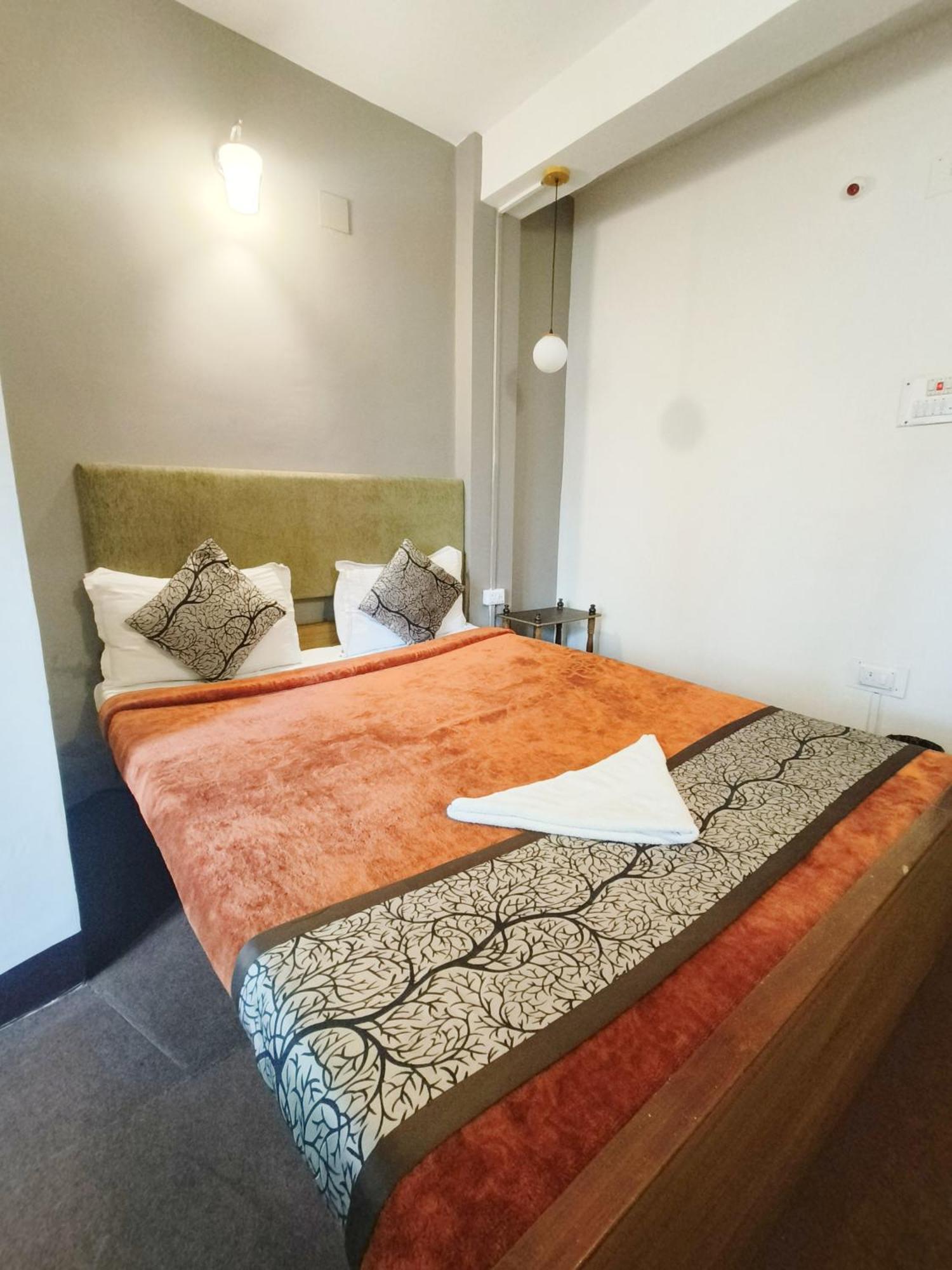 Hotel Sakura Mountain View 10 Mins From Mall Road * Darjeeling (West Bengal)