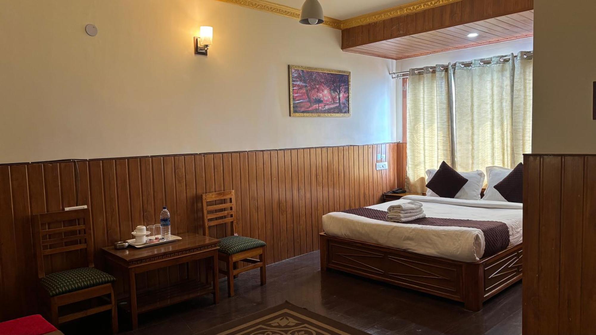 Motel Kasturi Palace & Restaurant Darjeeling 3*