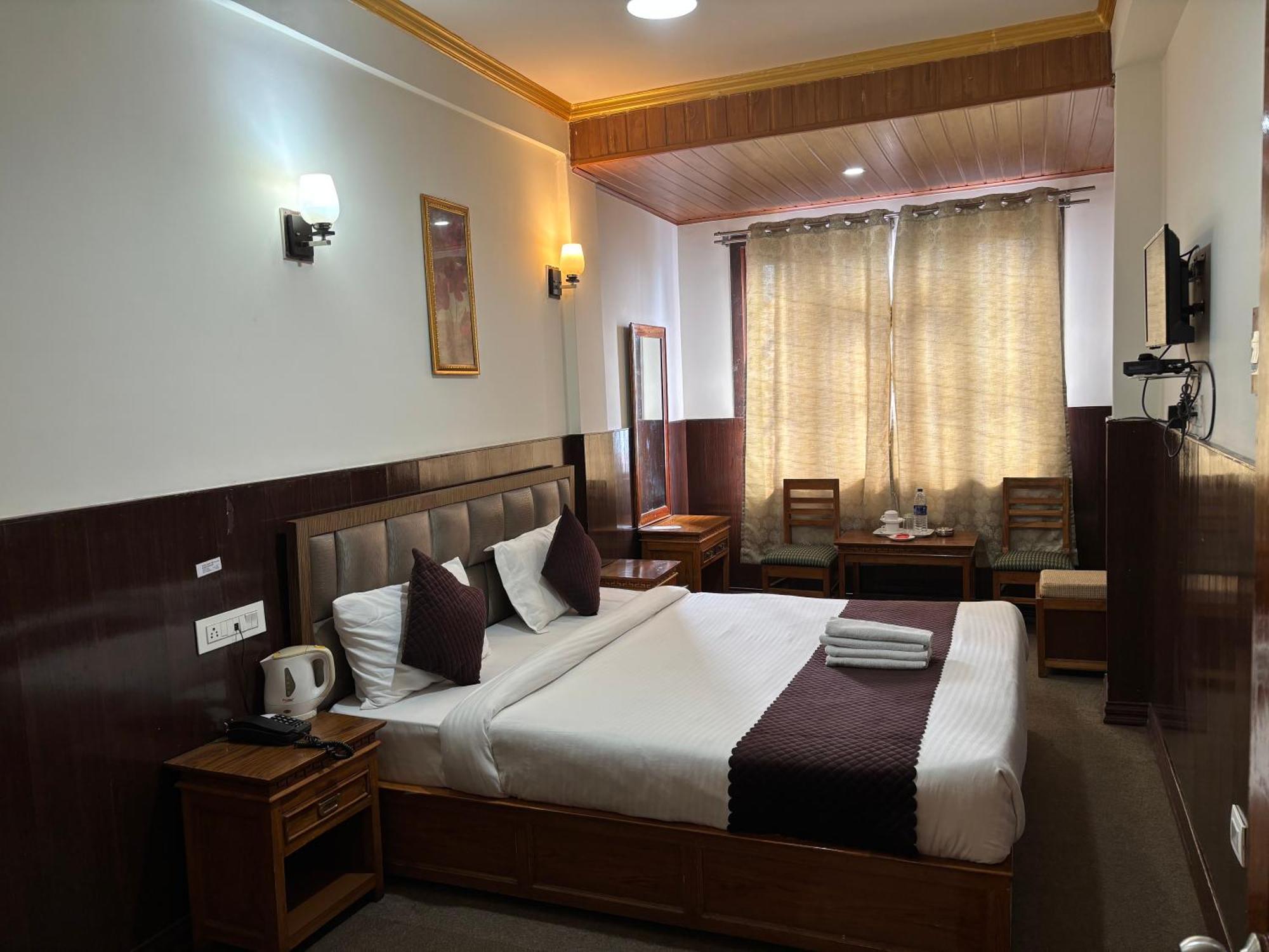 Kasturi Palace & Restaurant Darjeeling Motel
