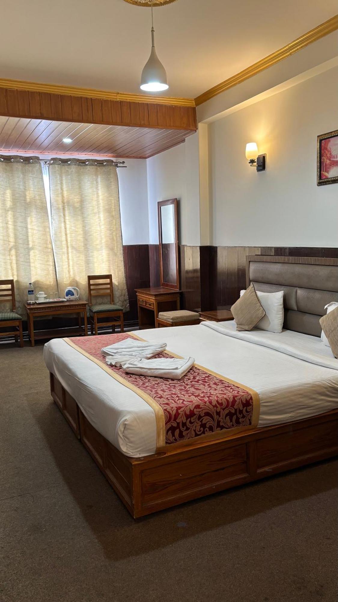 Motel Kasturi Palace & Restaurant Darjeeling 3*