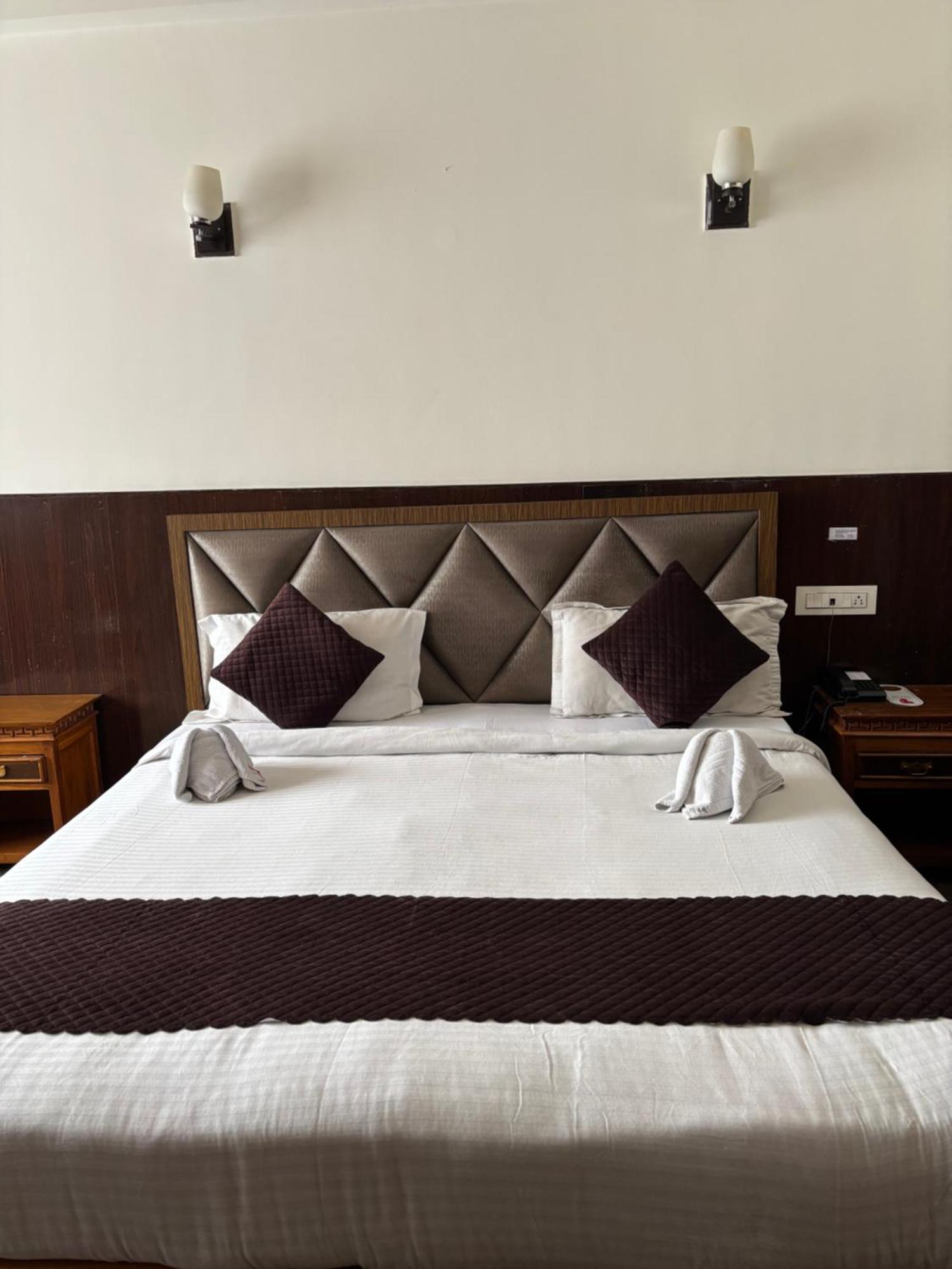 Kasturi Palace & Restaurant Darjeeling 3*