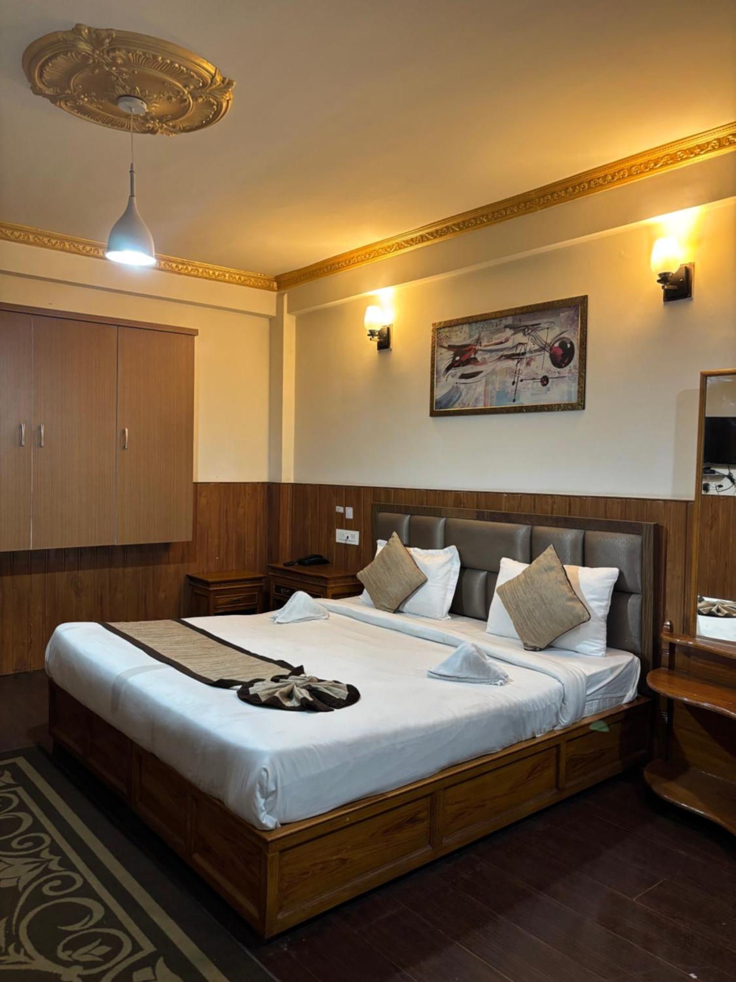 Kasturi Palace & Restaurant Darjeeling Motel 3*