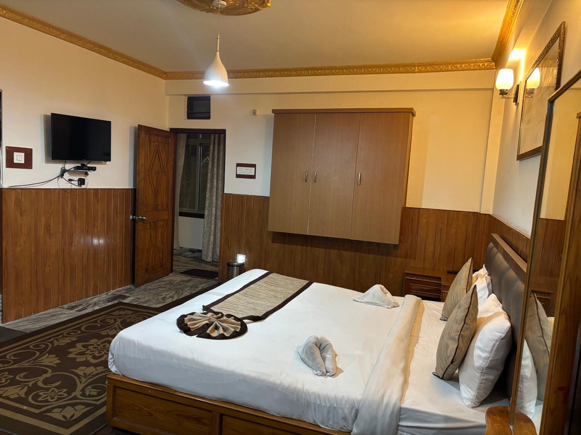Kasturi Palace & Restaurant Darjeeling Motel