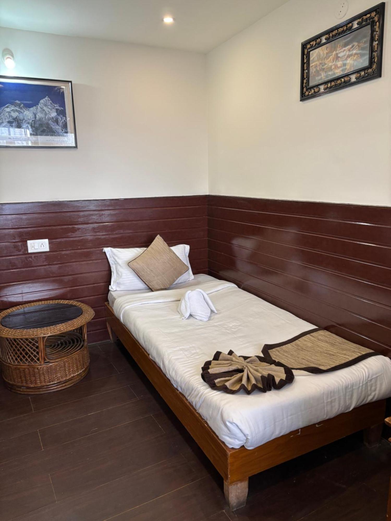 Motel Kasturi Palace & Restaurant Darjeeling