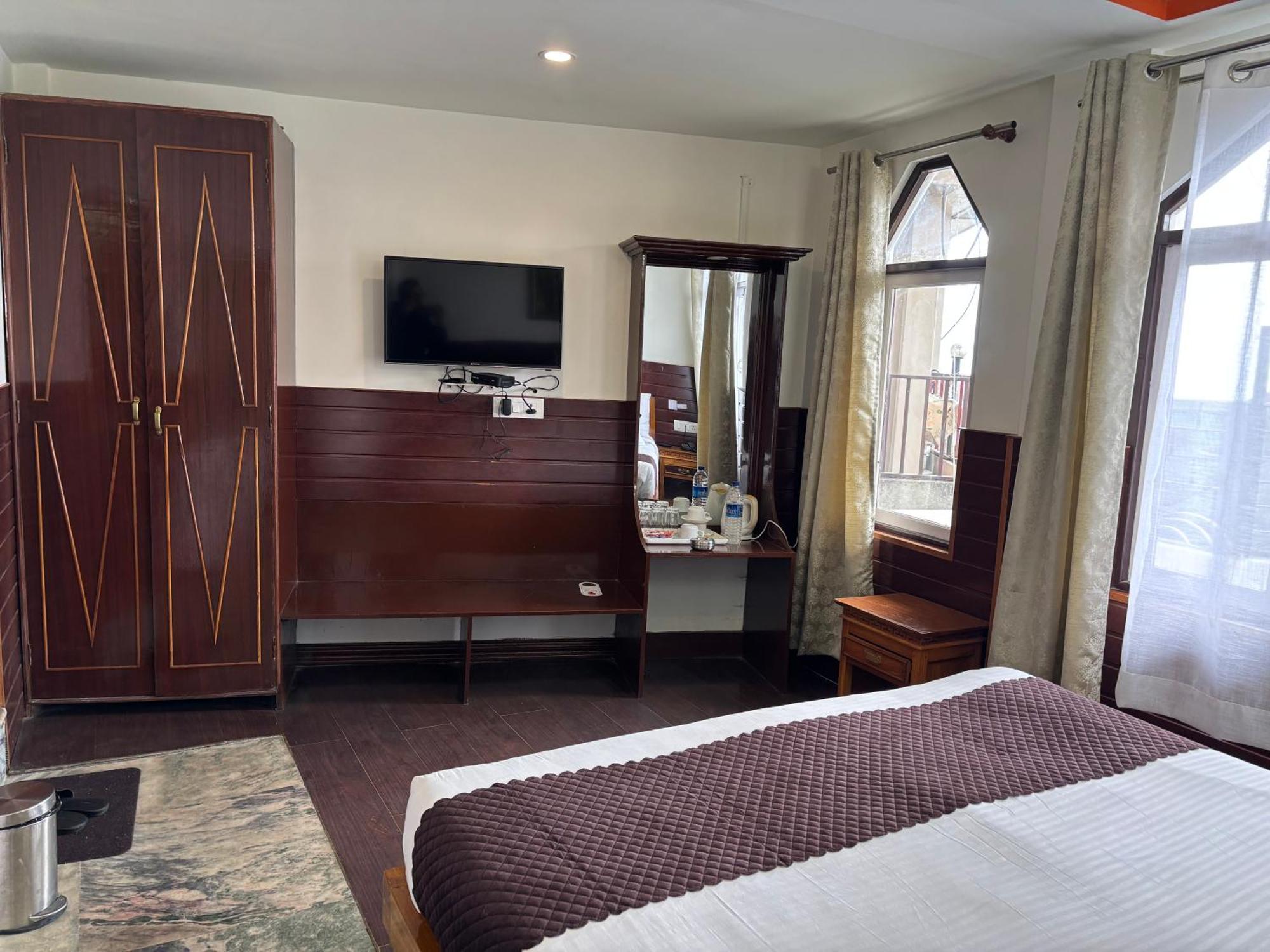 Kasturi Palace & Restaurant Darjeeling 3*