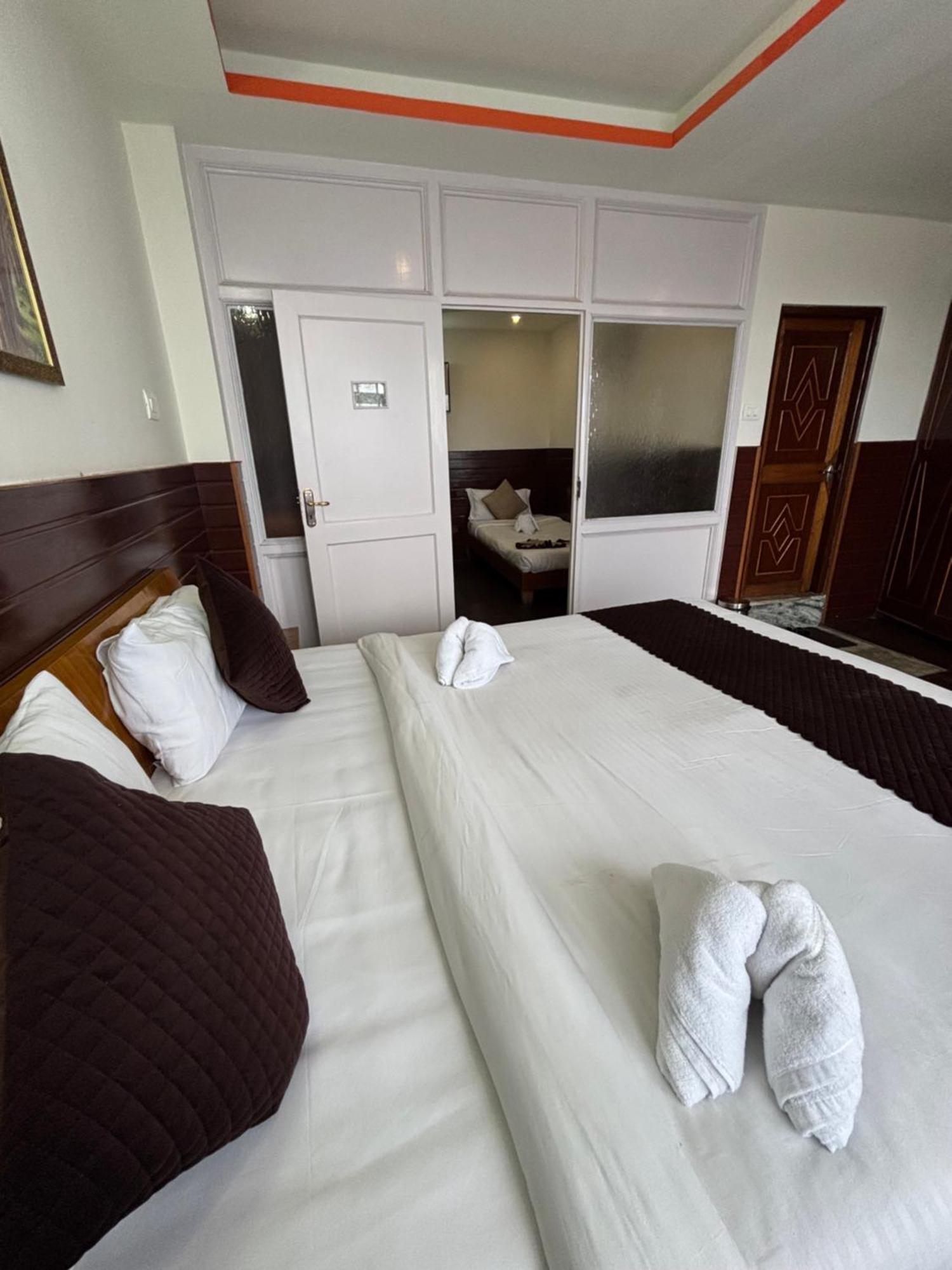 Motel Kasturi Palace & Restaurant Darjeeling 3*