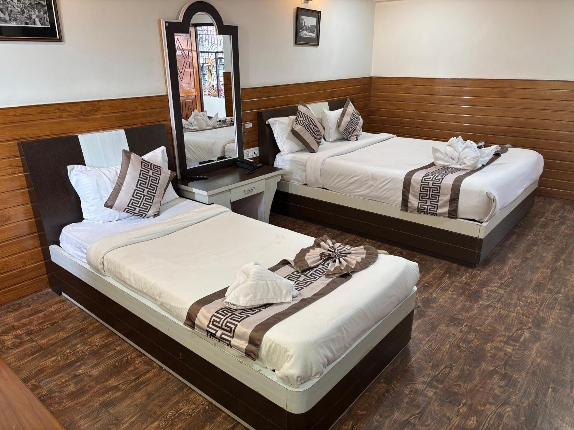 Motel Kasturi Palace & Restaurant Darjeeling 3*