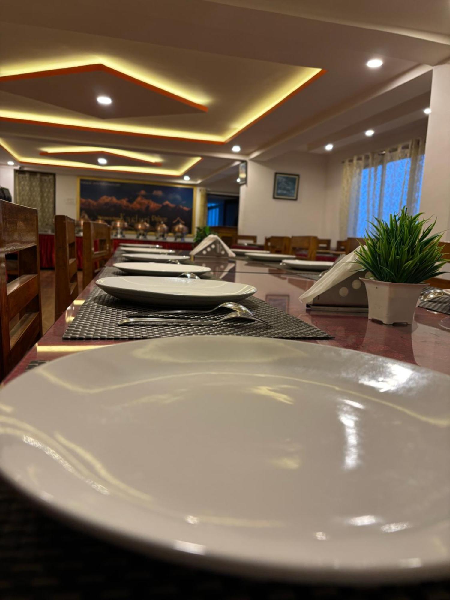 Motel Kasturi Palace & Restaurant Darjeeling