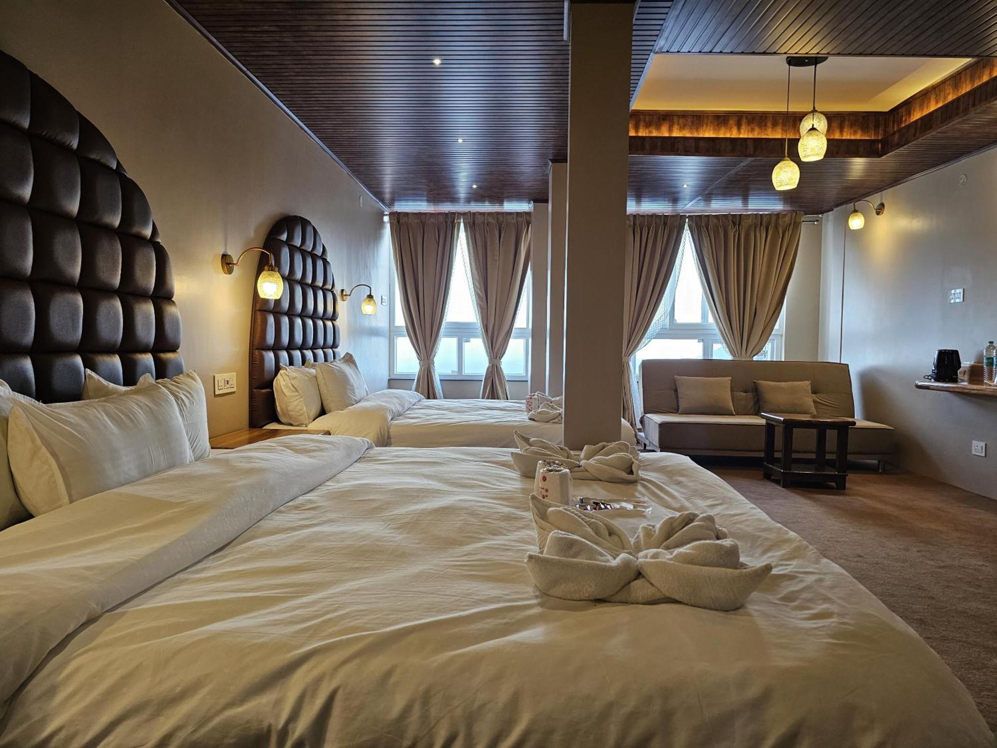 Golden Orchid Hotel 5*