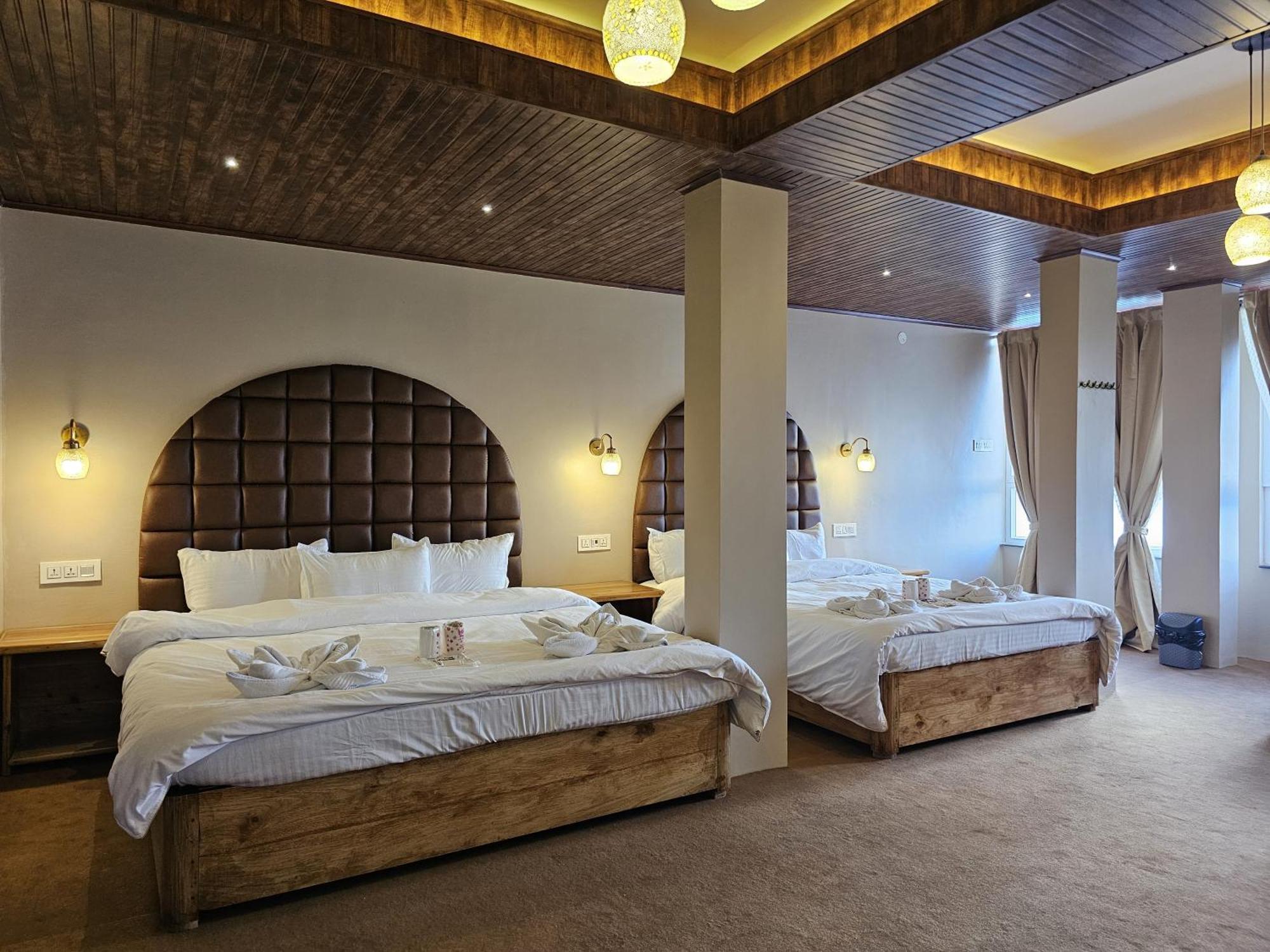 Golden Orchid Hotel