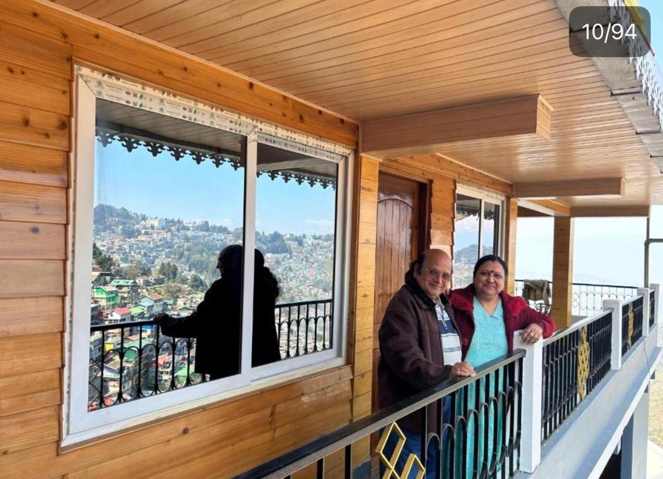 Norbu's * Darjeeling (West Bengal)