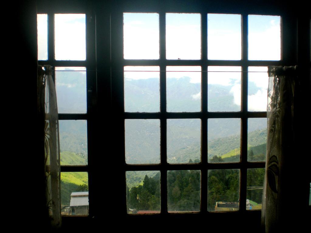 Hill Crown Retreat Darjeeling (West Bengal)