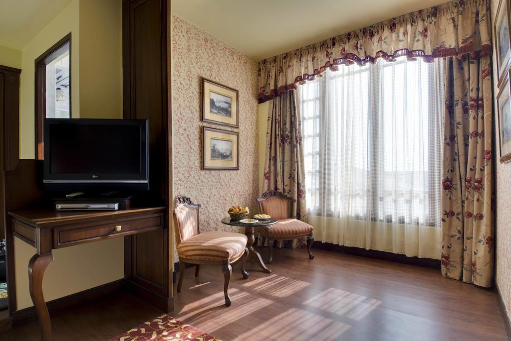 Mayfair Darjeeling Resort