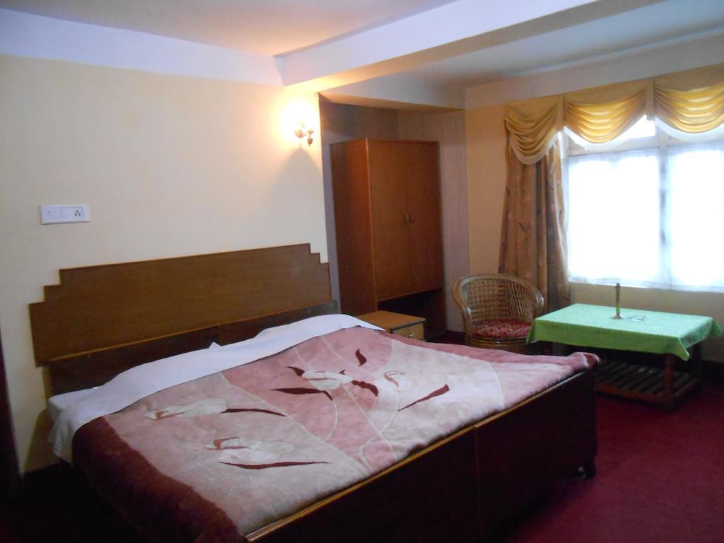 Hotel Pradhan Residency *