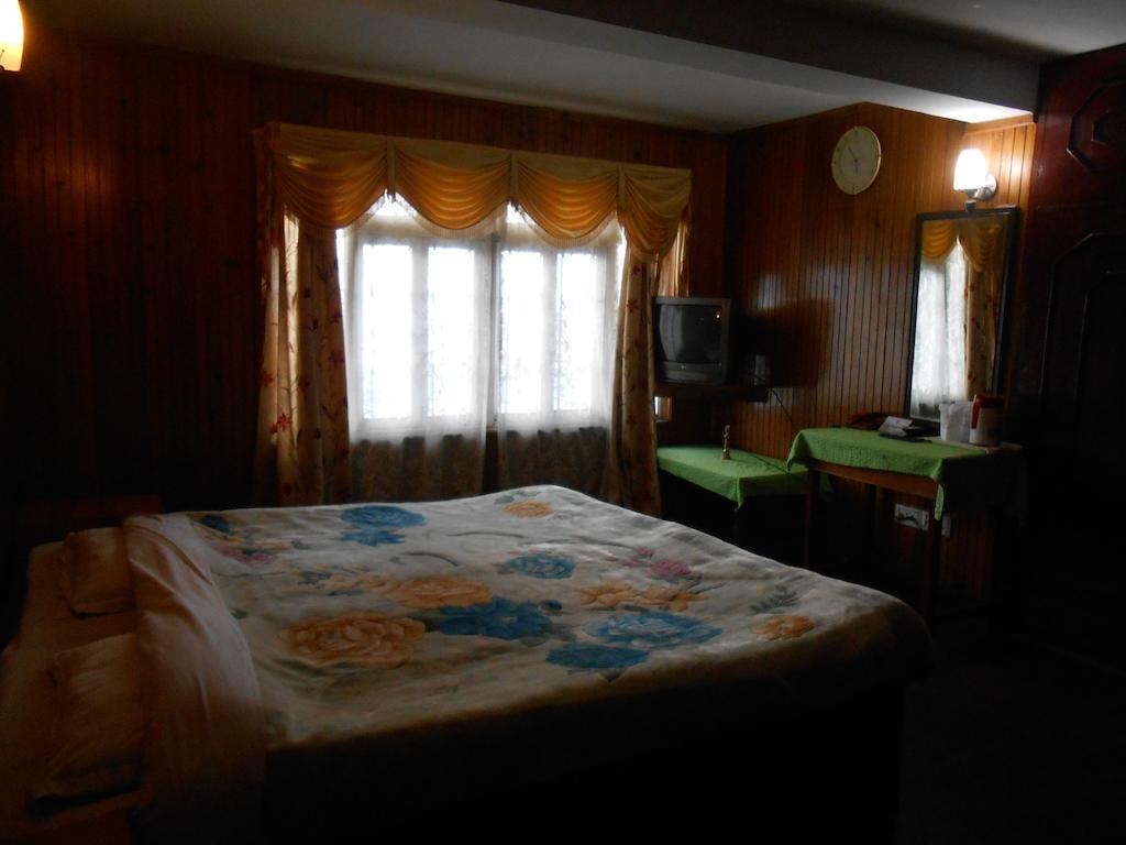 Hotel Pradhan Residency *