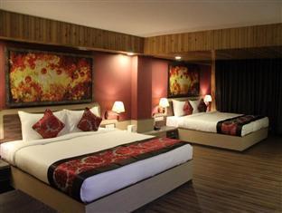Hotel Summit Yashshree & 3*