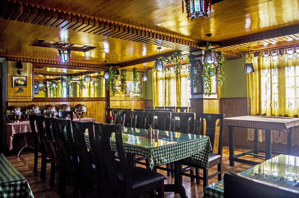 Hotel Hill Crown Retreat Darjeeling (West Bengal)