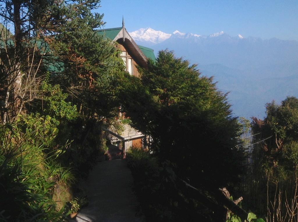 English Darjeeling (West Bengal)
