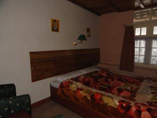Travellers' Inn Hotel 2*