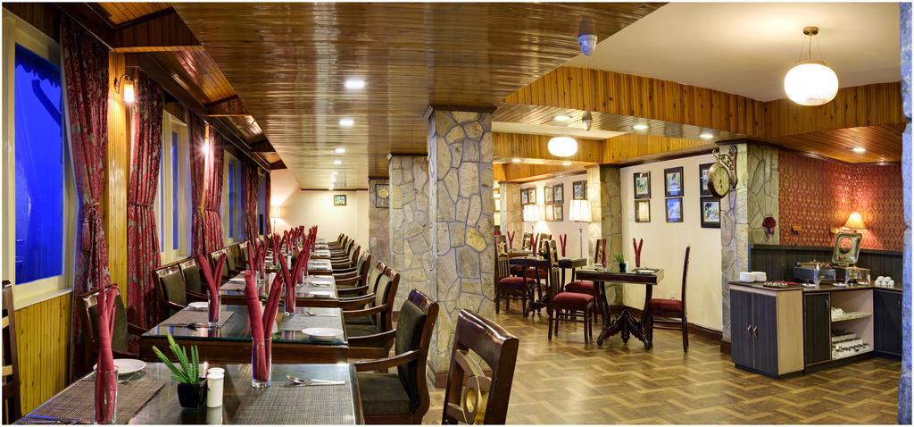 Hotel Summit Yashshree &