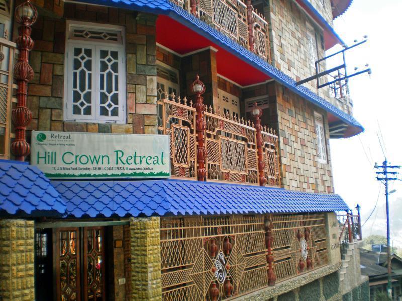 Hotel Hill Crown Retreat