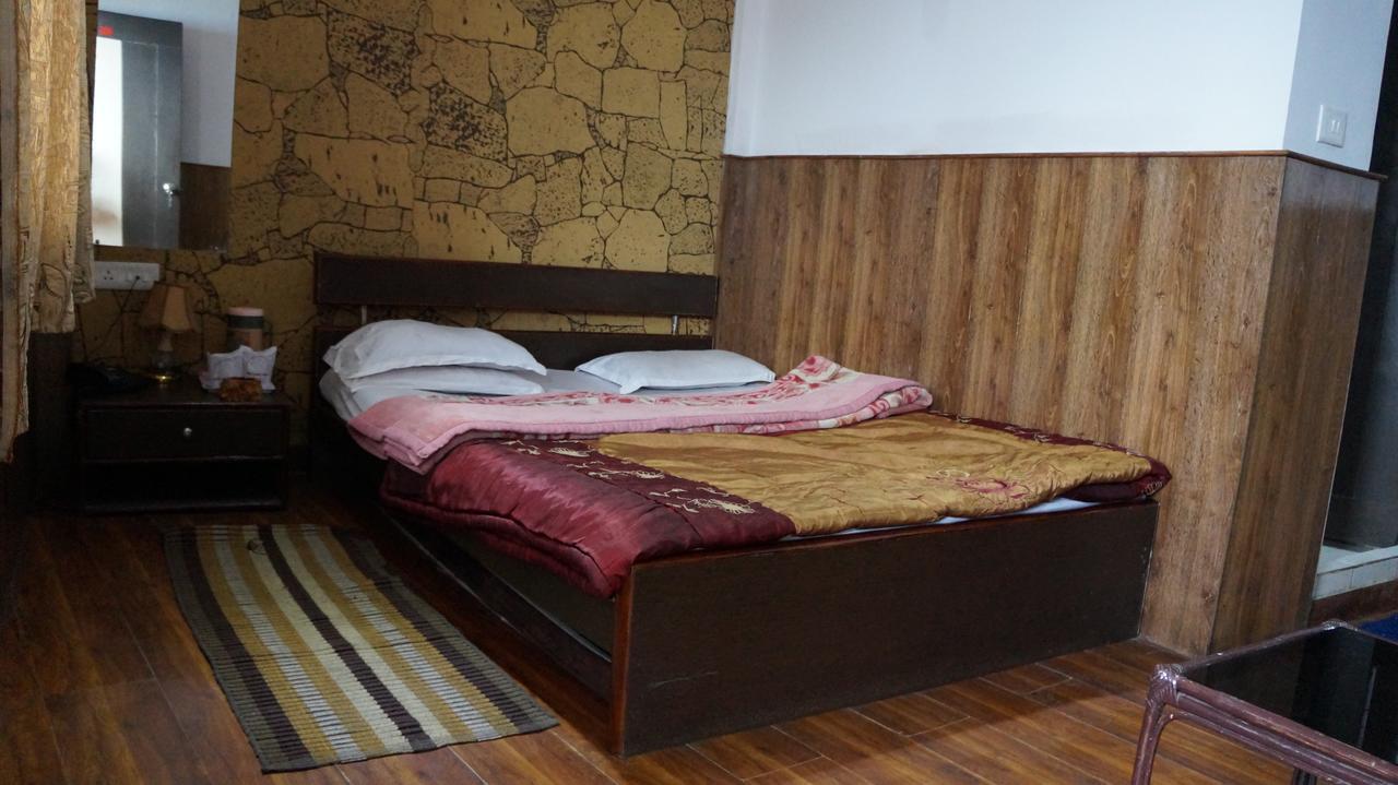 Shanti Palace Inn 2*