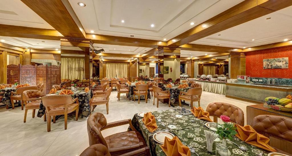 Viceroy Hotel 3*