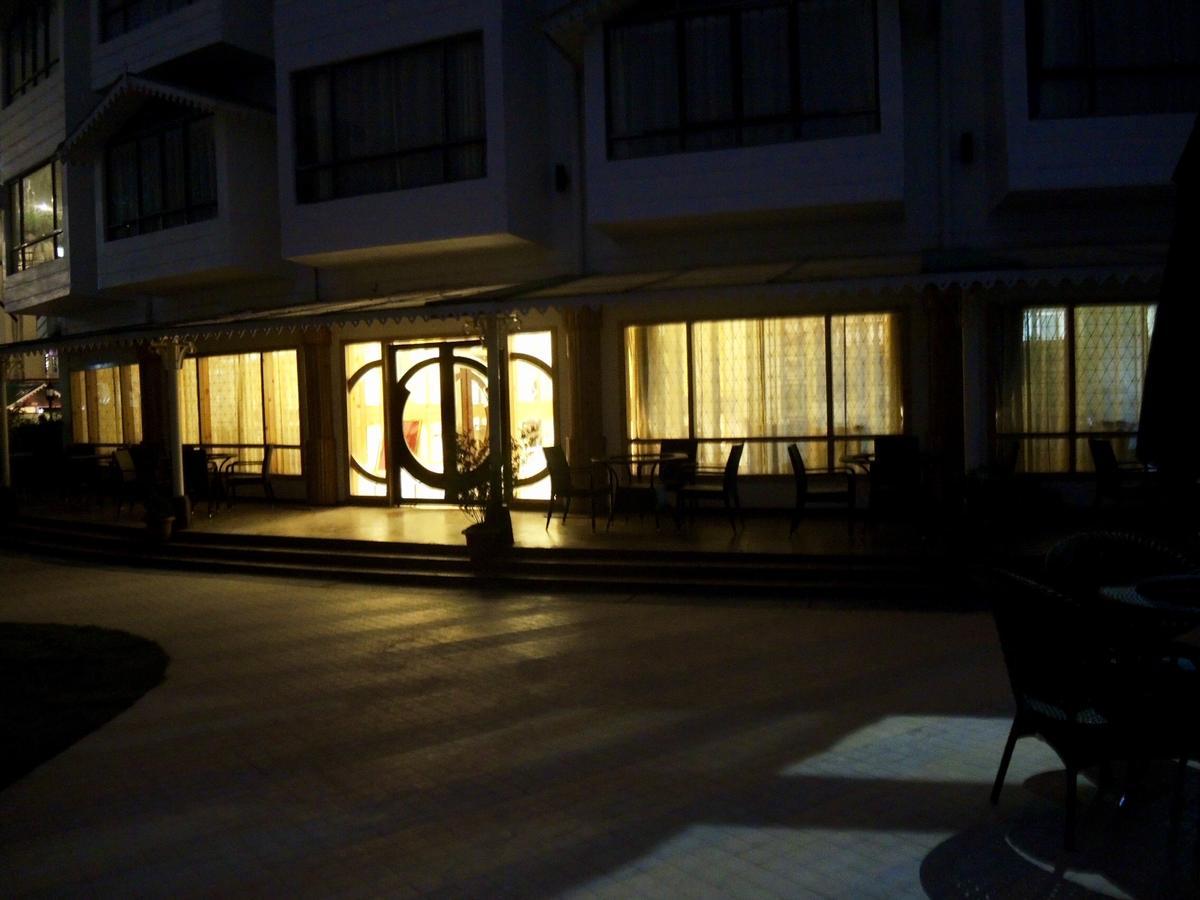 Resort Crescent
