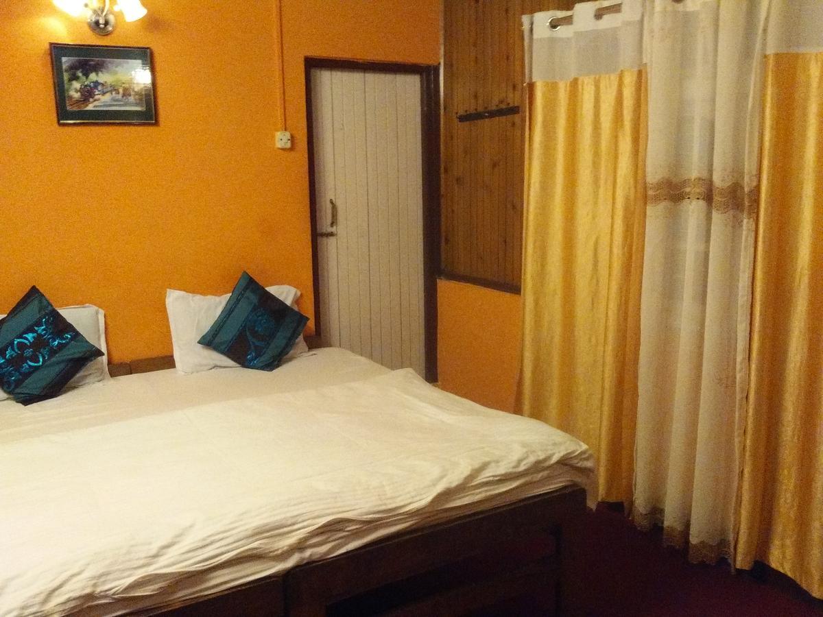 Hotel Manakamna Residency 3*