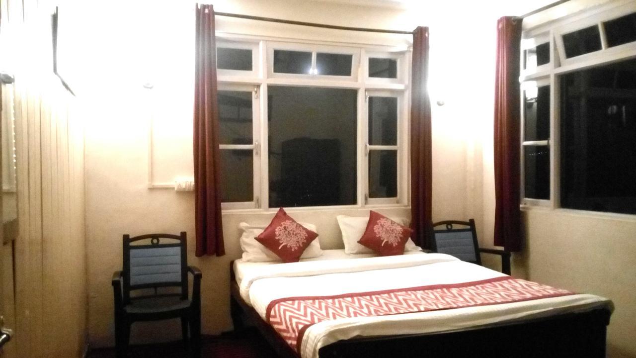 New Galaxy Hotel Darjeeling (West Bengal)
