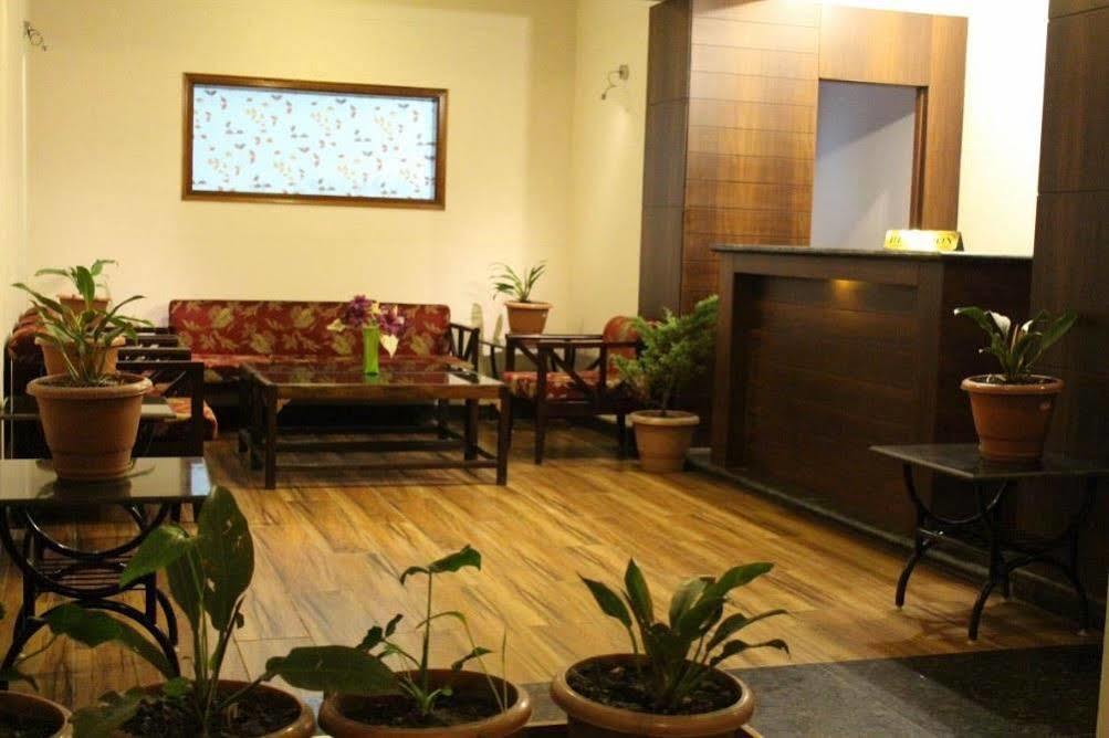 Sanderling Hotel 2*