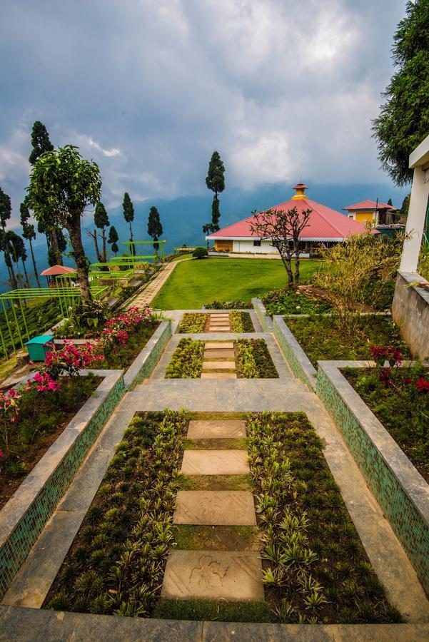 Resort Chamong Chiabari - Mountain Retreat & 5*