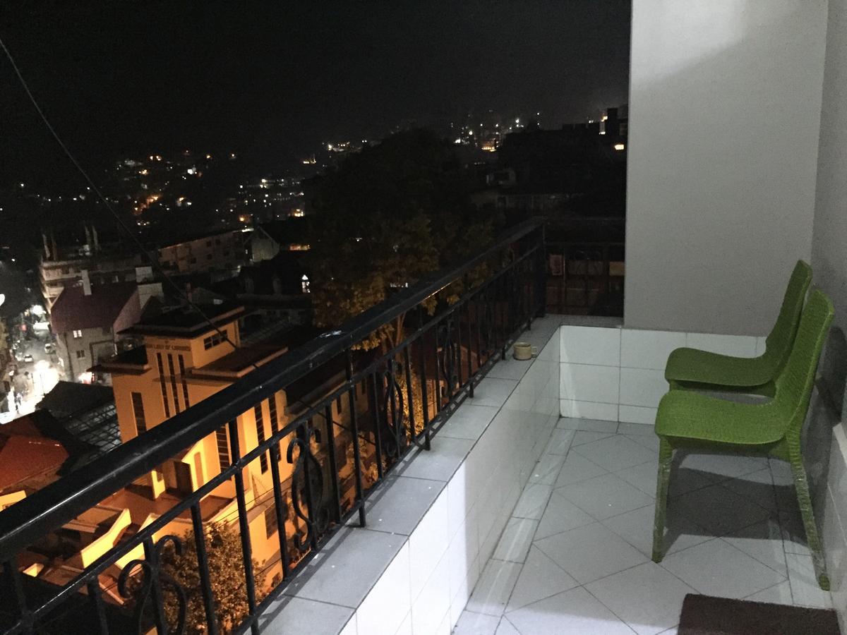 Apartment Ki Kiba Dhee