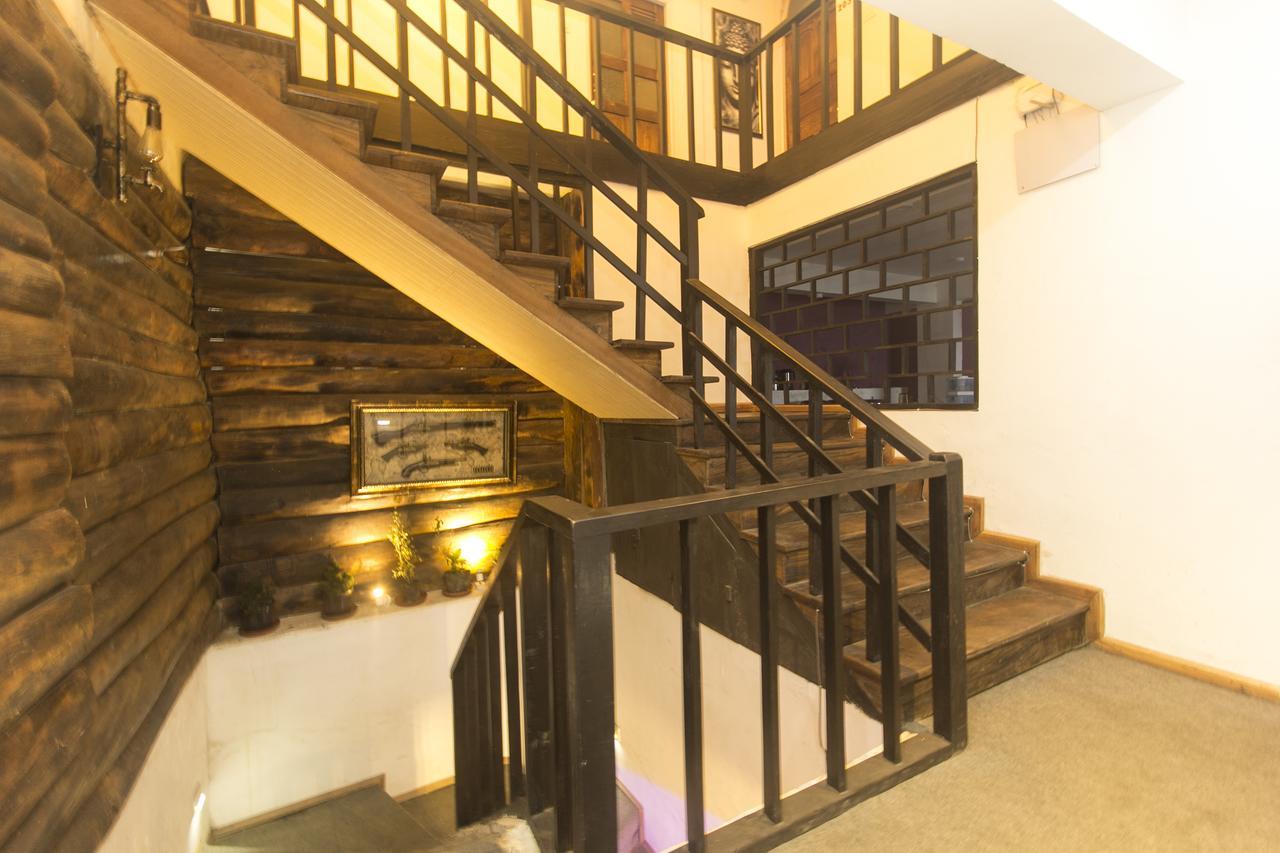 Hotel Oyo 9454 Golden Leaf 3*