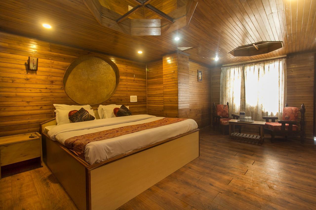 Oyo 3303 Broadway Annexe Hotel