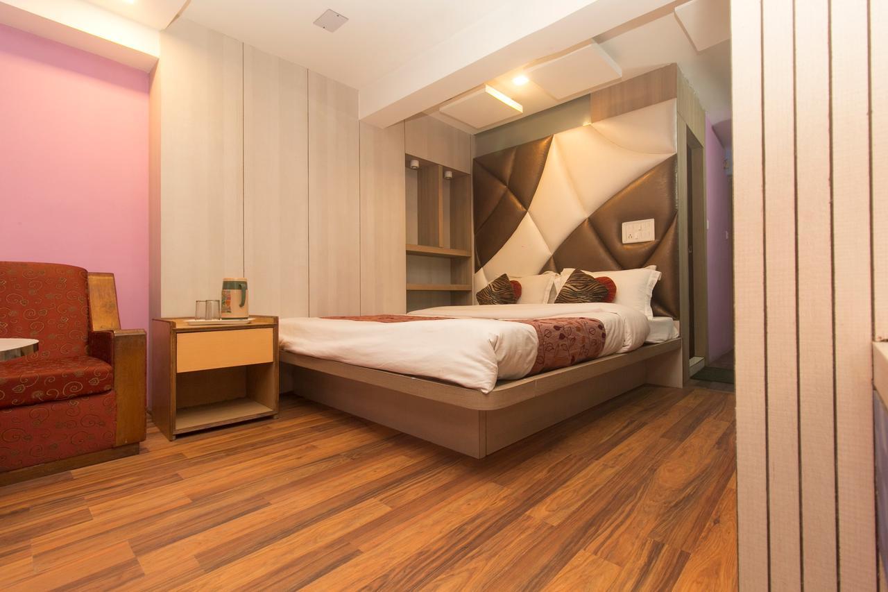 Hotel Oyo 3303 Broadway Annexe 3*