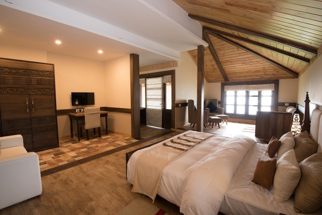 Resort Chamong Chiabari - Mountain Retreat & 5*